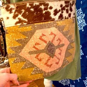 Crossbody bag/ GORGEOUS..new..excellent quality
